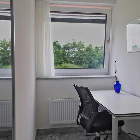 Апартаменты Sterk Apartments - Neue Ferienwohnungen Nahe Messe Friedrichshafen & Bodensee
